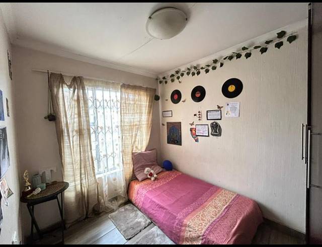 3 BEDROOM HOUSE FOR SALE IN SHARON PARK